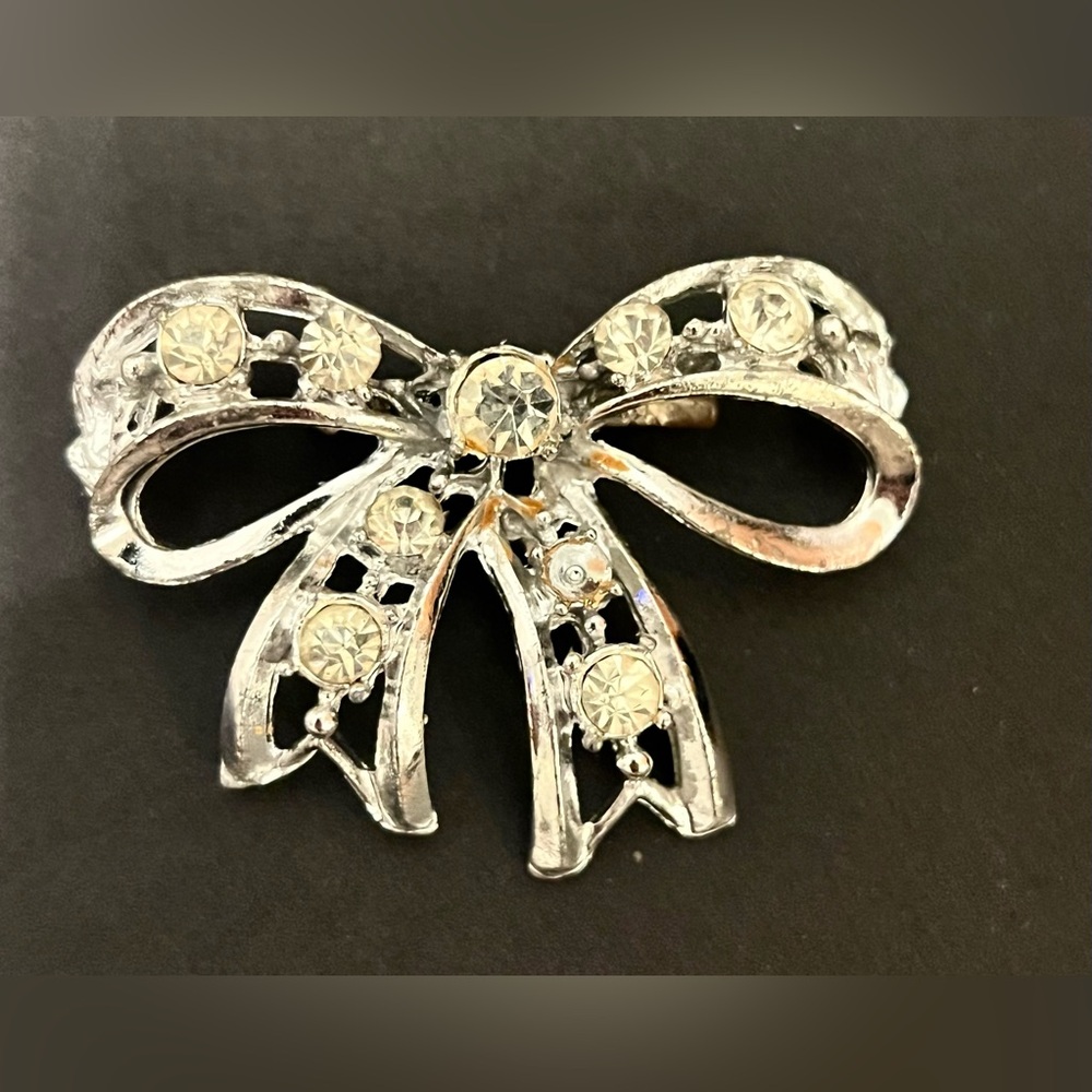 Vintage Rhinestone Bow Pin Brooch